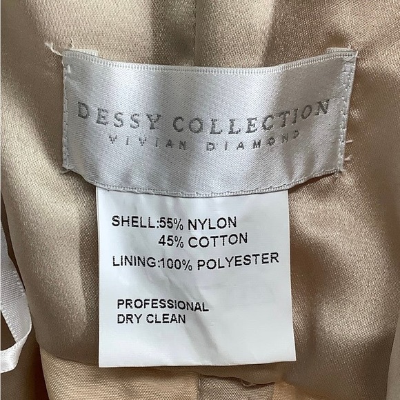 Dessy Collection Size 8 Sleeveless Lace V-Neck Cocktail Dress $250 msrpI23-4 - Picture 5 of 9